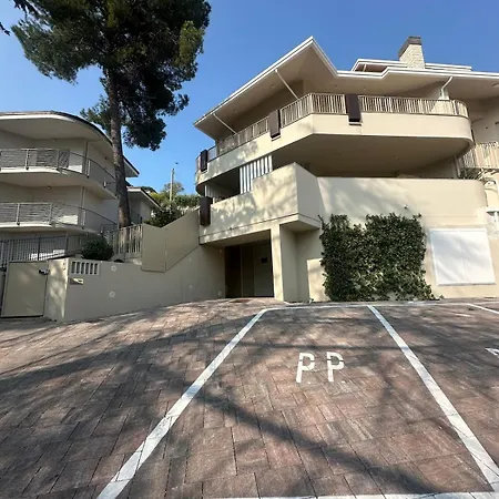 Colle Del Mare Apartment