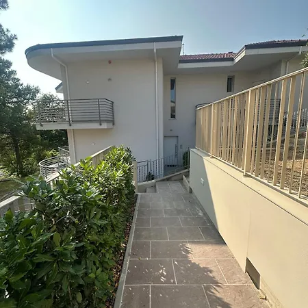 Colle Del Mare شقة